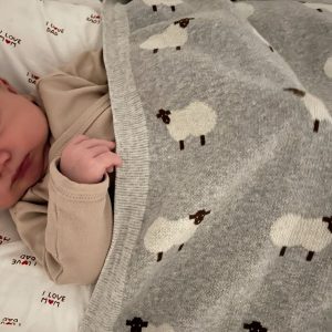 بطانية أطفال (خروف -أبيض)